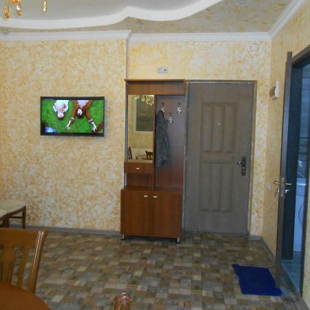 Apartment On Gorgiladze 28 Батуми Экстерьер фото