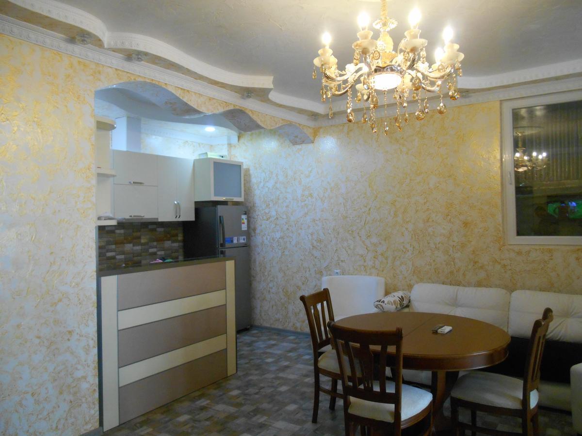 Apartment On Gorgiladze 28 Батуми Экстерьер фото