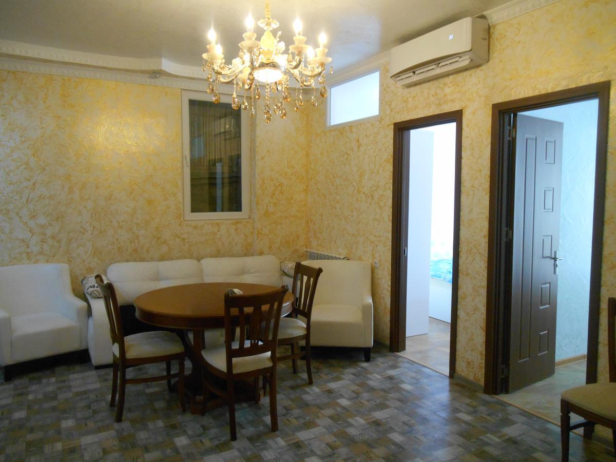 Apartment On Gorgiladze 28 Батуми Экстерьер фото