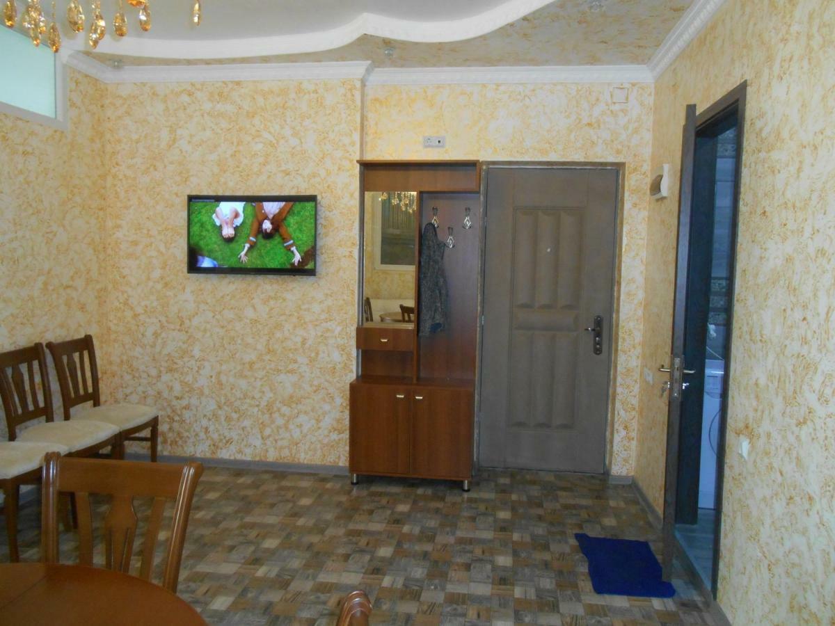 Apartment On Gorgiladze 28 Батуми Экстерьер фото